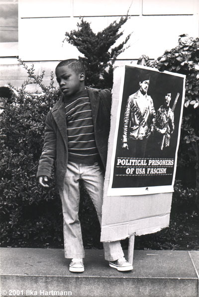 30_child_at_black_panther_party_rally_1970.jpg